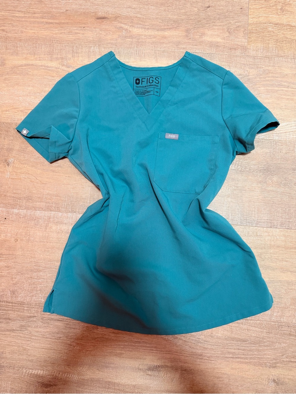 FIGS Women's Marine Scrub Top